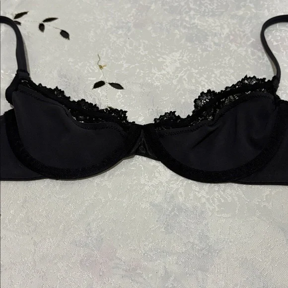 SKIMS FITS EVERYBODY LACE UNLINED SCOOP BRA - Picture 6 of 7